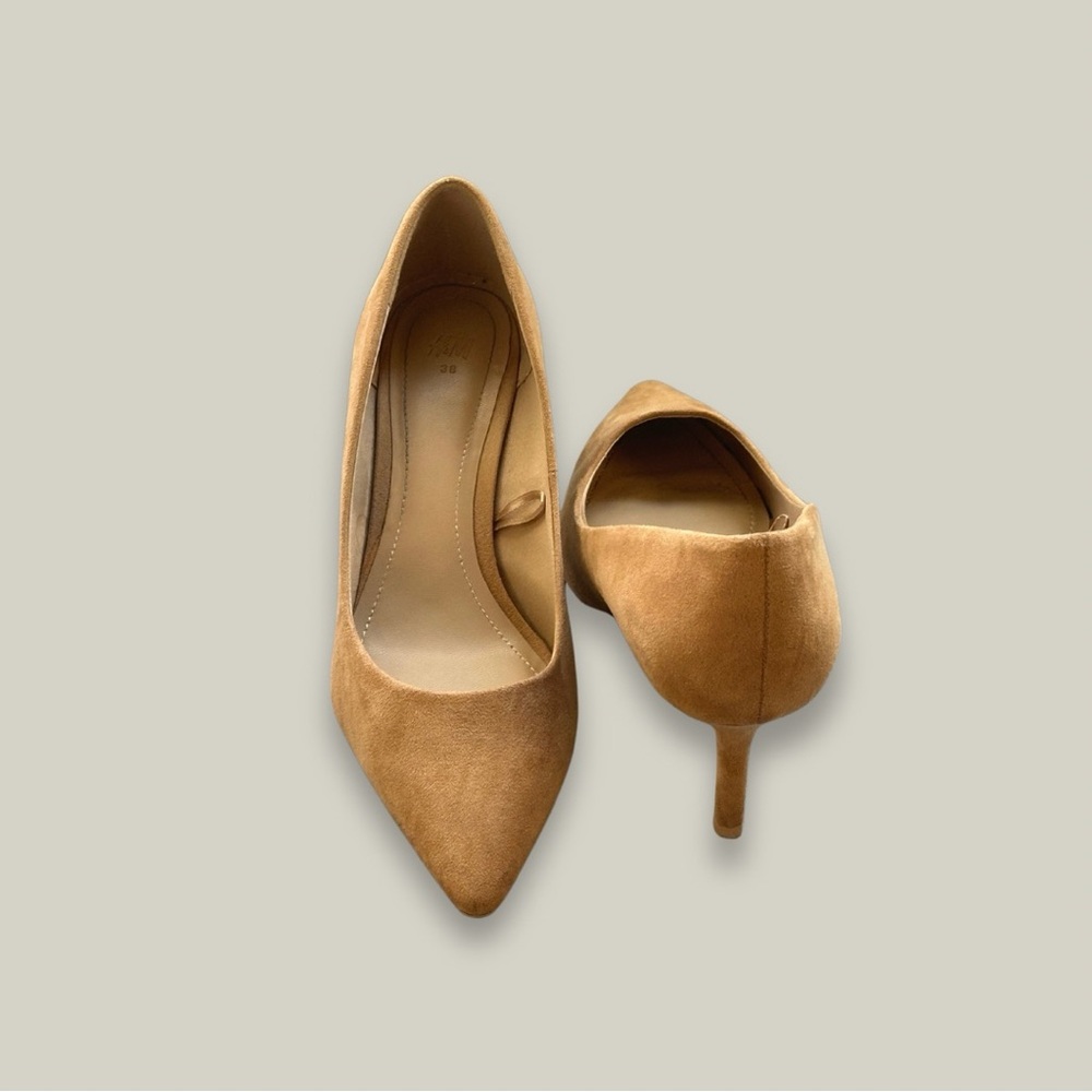 H&M Tan Suede Pointed Toe Heels - Size 38 (US 7.5) - 2.5" Heel